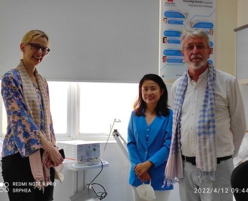 Handover of technical equipment to Dr. Thay Ratanak with CB and Dr. Friedrike Kauer